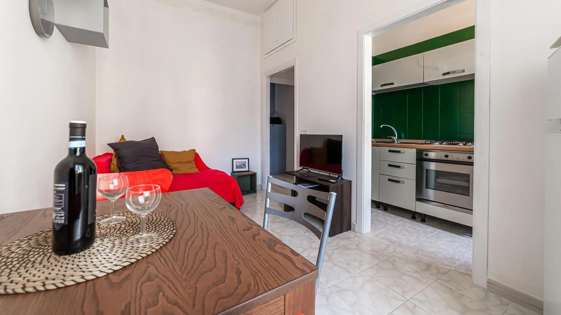 Casa Guapita - Metro Malatesta Apartment Rome
